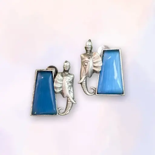 Elephant theme stud