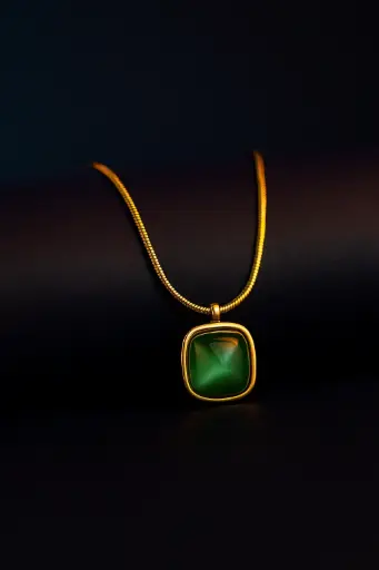 Anti Tarnish Green Monoliza Stone Pendant