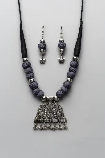 Oxidised gray cotton thread necklace