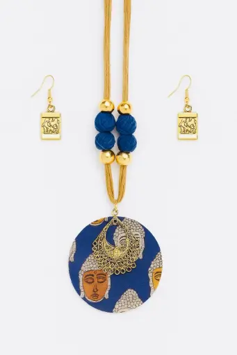 Fabric pendant necklace 