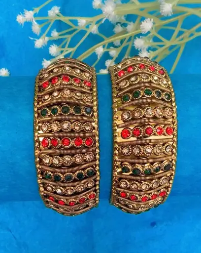 Multicolor bangle